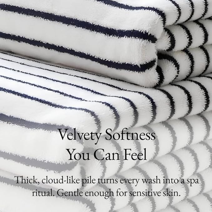 Italic Ultraplush 100% Australian Cotton Bath Sheets - Set of 2 Luxury Extra Large Heavy Duty Bath Sheets, 800GSM Plush and Absorbent Sheets, Resort Grade Striped (White and Blue)
