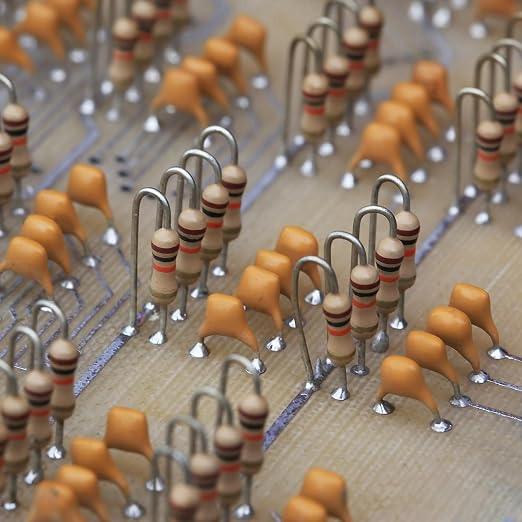 24 Values Monolithic Ceramic Capacitor Assortment Kit 10pF 20pF 30pF 47pF 56pF - Image 4